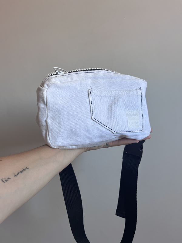 white-denim-shoulderbag-img