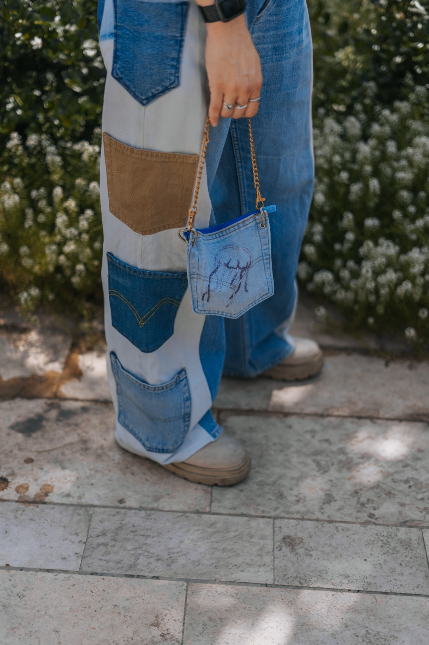 pockets-jeans-and-pocket-purse-img